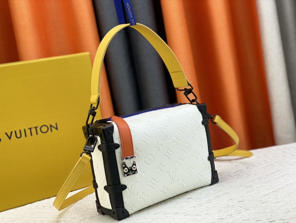 ルイヴィトンバッグ背面デザイン